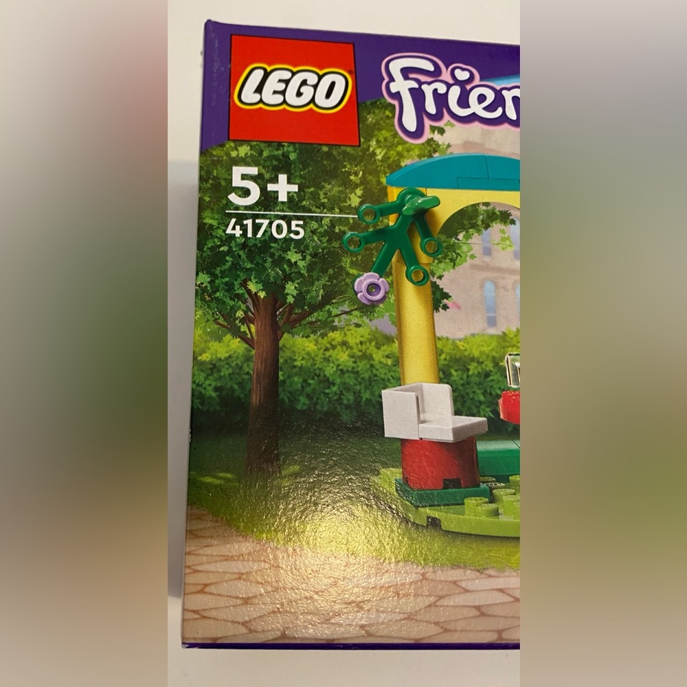 Lego Friends Set 41705 Heartlake City Pizzeria Restaurant - Picture 3 of 5